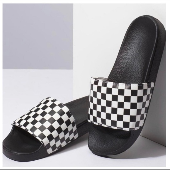 VANS Checker Black and White Slides 9M - Picture 2 of 3